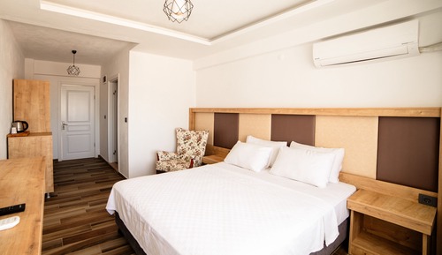 Habitación estándar doble, balcón, vistas a la ciudad