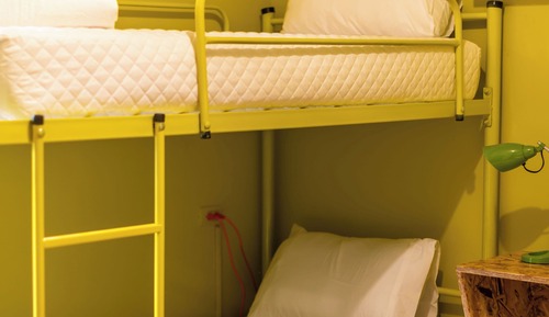 Dormitorio compartido clásico
