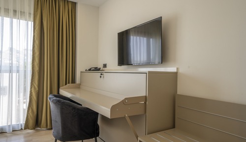 Habitación básica con 2 camas individuales