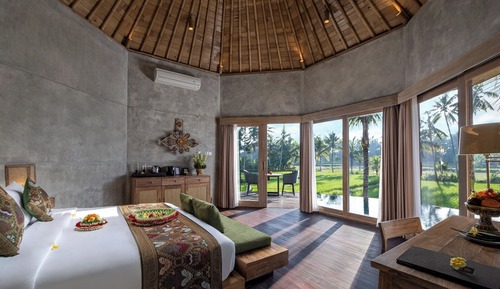One Bedroom Paddies Pool Villa with 1x Floating Breakfast and with Daily Afternoon Tea