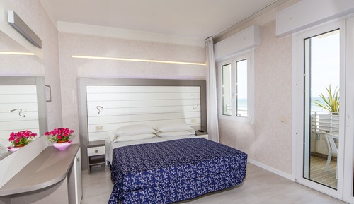 Habitación Deluxe con 1 cama doble o 2 individuales