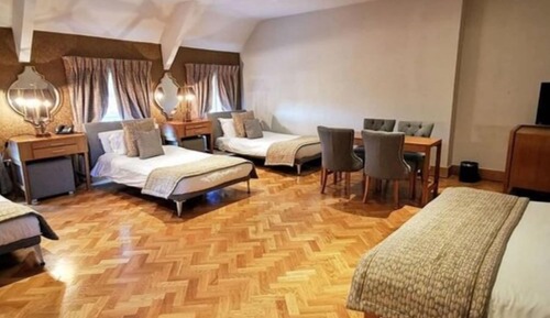 Habitación cuádruple clásica