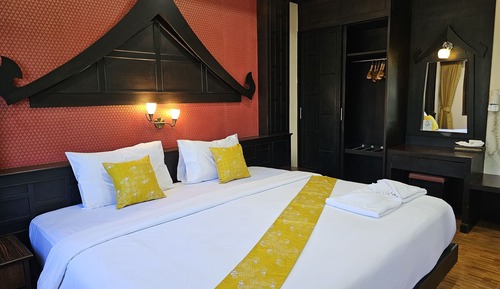 Habitación Deluxe doble, 1 cama de matrimonio grande, vistas a la ciudad