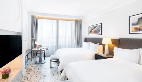 Fairmont, Habitación, 2 camas de matrimonio, balcón, vistas a la ciudad