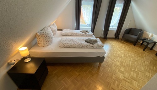 Casa familiar, 4 habitaciones, no fumadores, vistas al jardín