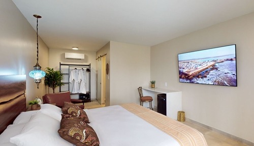 Habitación individual Premium, solo para hombres, vistas a la piscina