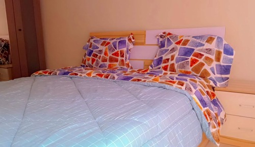Apartamento, 2 habitaciones, fumadores, balcón