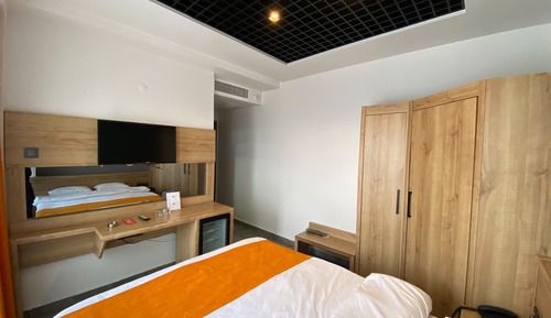 Habitación estándar, 1 cama doble, vistas a la ciudad