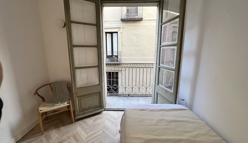 Habitación económica, baño compartido