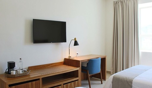 Jr Suite Queen Vista