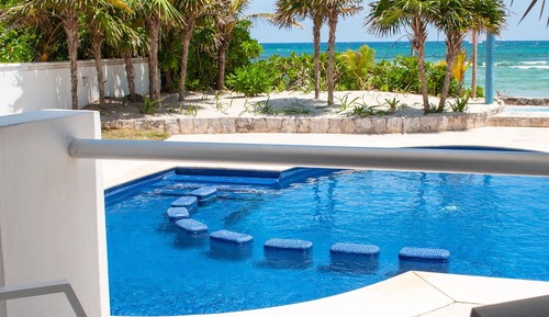 Apartamento, 2 habitaciones (Beachfront, 1 Bathroom)