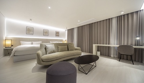 Room (Grand Open Special - Premium Suite (2)
