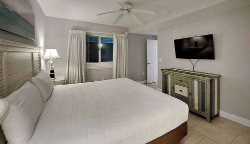 Apartamento, varias camas, balcón, vistas al mar (#333 - No Pets Allowed)