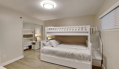 Apartamento, varias camas, balcón, vistas al mar (#402 - No Pets Allowed)
