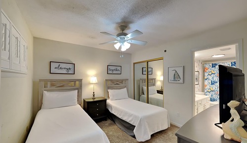 Condo, Multiple Beds, Balcony, Ocean View (#711 - No Pets Allowed)