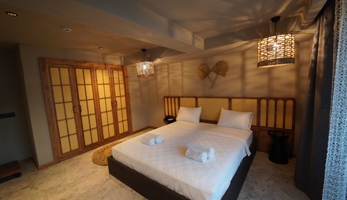 Suite Sea View Room