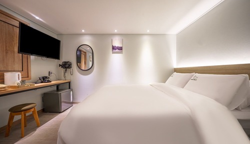 Room (Standard (Queen Bed Sleeping Duck)-No)