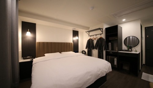 Room (Standard A)