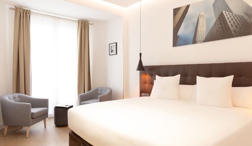 Suite junior con balcón