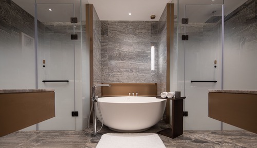 Suite superior, vistas al lago