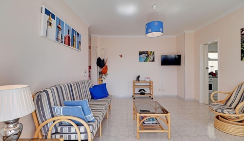 Apartment, Smoking
