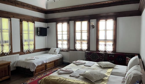 Habitación Deluxe con 1 cama doble o 2 individuales, varias camas