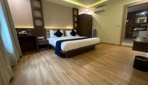 Suite estudio junior, 1 cama de matrimonio grande