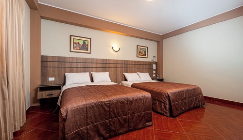 Habitación con 2 camas individuales