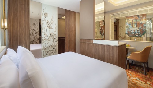 Superior King Room