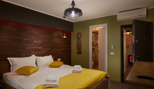 Deluxe Double Room, Courtyard View