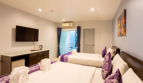Suite estudio familiar, varias camas, no fumadores, vistas al jardín