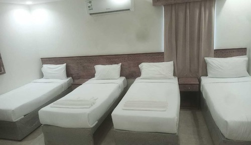 Habitación cuádruple básica