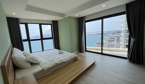 Apartamento City, 4 habitaciones, balcón, vistas a la playa
