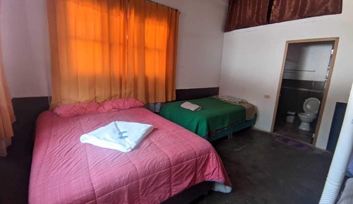 Habitación cuádruple básica