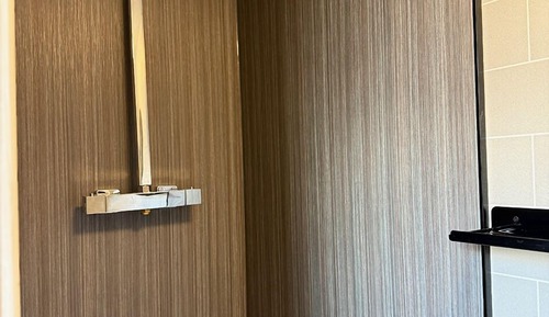 Suite básica, baño privado