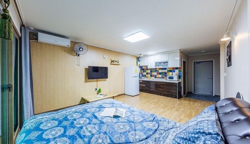 Habitación (202)