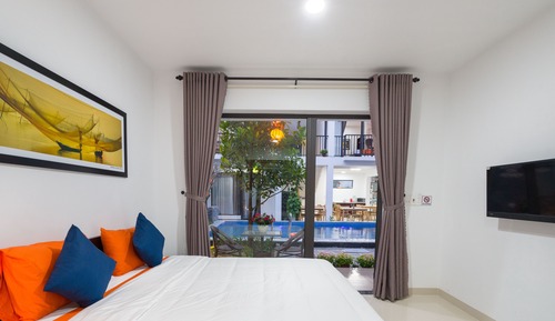 Habitación Deluxe, 1 cama de matrimonio, vistas a la piscina