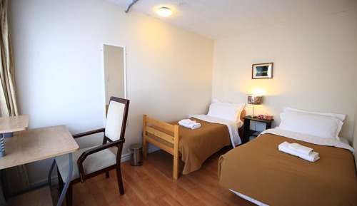 Habitación con 2 camas individuales