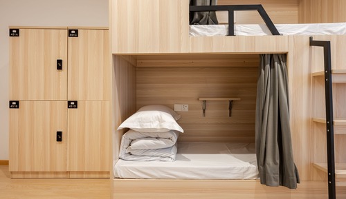 Habitación básica, baño compartido