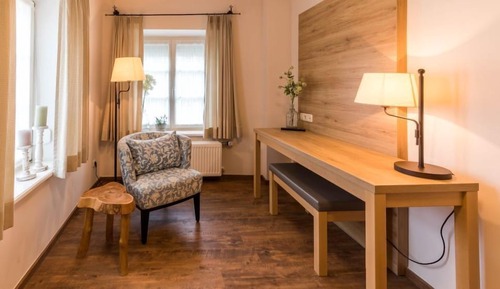 Habitación clásica con 2 camas individuales