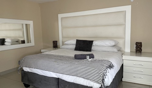Habitación estándar doble, 1 cama de matrimonio grande, no fumadores, Aire acondicionado