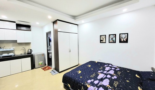 Estudio panorámico, 1 cama de matrimonio, cocina, en una planta alta