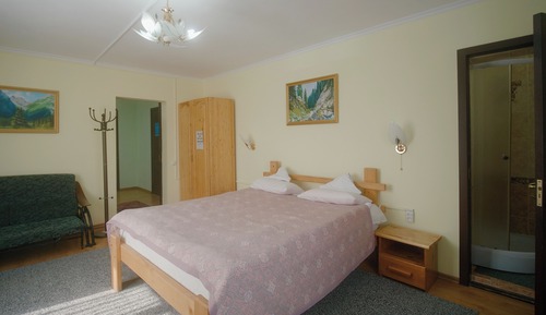 Habitación económica doble, baño privado