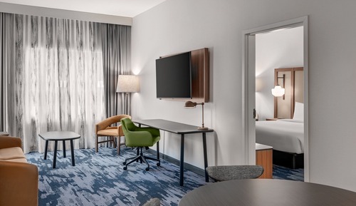Suite, 1 cama de matrimonio grande con sofá cama