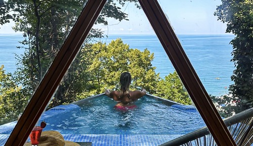 Habitación de lujo doble, 1 cama de matrimonio grande, vistas a la piscina