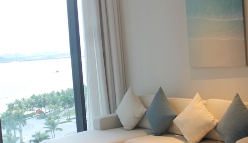 Deluxe Bay View Twin