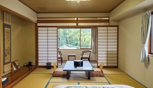 Habitación cuádruple estándar, varias camas