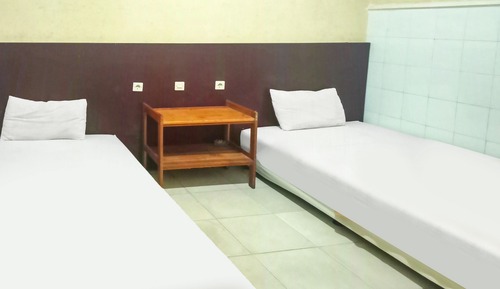 Habitación estándar con 2 camas individuales