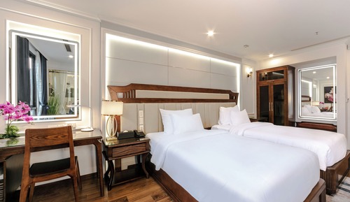 Deluxe Suite Twin