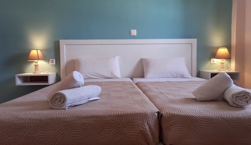 Habitación con 1 cama doble o 2 individuales